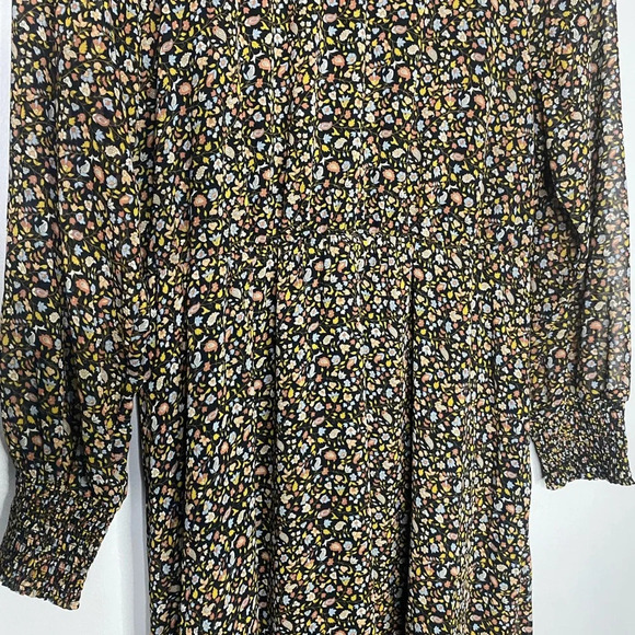 Madewell Resourced Georgette Smocked Neck Midi Dress in Folktale Paisley medium - Picture 2 of 12
